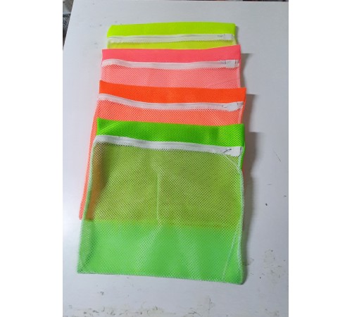 4 Adet 4 Renk Fermuarlı - Hassas Çamaşır Terlik Ayakkabı Yıkama Filesi Büyük Boy 4 Adet 4 Renk Fermuarlı - Hassas Çamaşır Terlik Ayakkabı Yıkama Filesi Büyük Boy