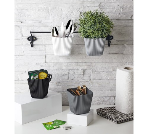 Duvara Asılan Çok Amaçlı Organizer - 2'li Saksı Set Duvara Asılan Çok Amaçlı Organizer - 2'li Saksı Set