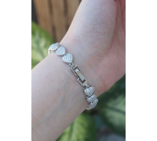 Vip Seri Pirinç Zirkon Taşlı Gümüş Renk Kalp Model Bileklik