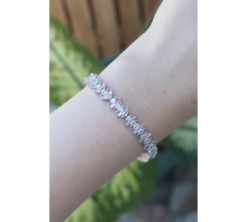 Vip Seri Pirinç Pembe Zirkon Taşlı Gümüş Renk Baget Model Bileklik