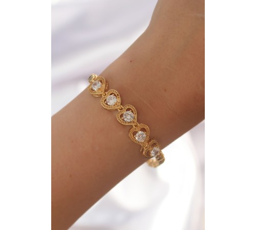 Pirinç Gold Renk İçi Zirkon Taşlı Kalp Figürlü Bileklik