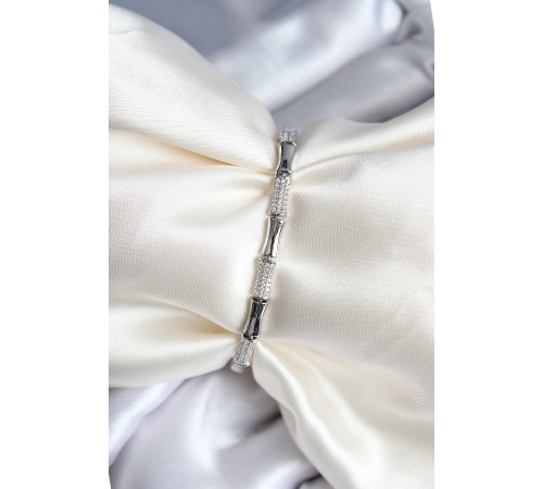 Pirinç Kemik Model Zirkon Taşlı Gümüş Renk Kadın Bileklik