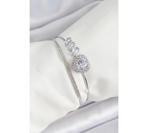 Pirinç Gümüş Renk Kalpli Zirkon Taşlı Kadın Bileklik