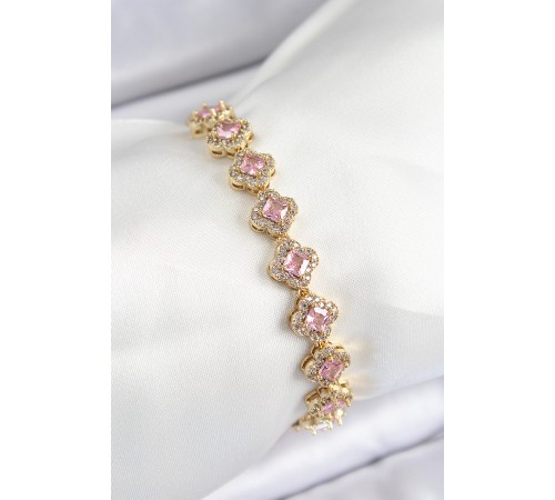 Pirinç Zirkon Taşlı Pembe Yonca Baget Model Gold Renk VIP Seri Kadın Bileklik