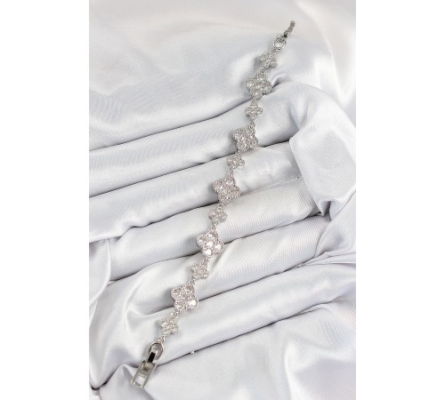 Pirinç Zirkon Taşlı Yonca Model Gümüş Renk VIP Seri Kadın Bileklik