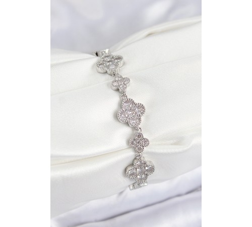 Pirinç Zirkon Taşlı Yonca Model Gümüş Renk VIP Seri Kadın Bileklik