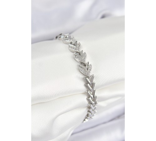 Pirinç Zirkon Taşlı Sıralı Ok Model Gümüş Renk Kadın Bileklik