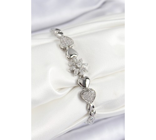 Pirinç Zirkon Taşlı Kalp Detaylı Çiçek Model Gümüş Renk Kadın Bileklik