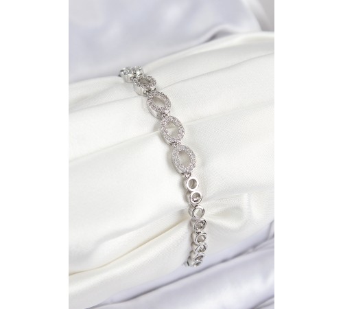 Pirinç Zirkon Taşlı Oval Model Gümüş Renk Kadın Bileklik