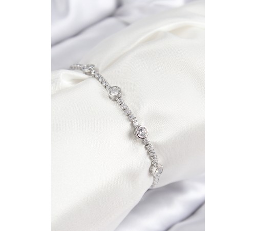 Pirinç Zirkon Taşlı Daire Model Gümüş Renk Asansörlü Kadın Bileklik