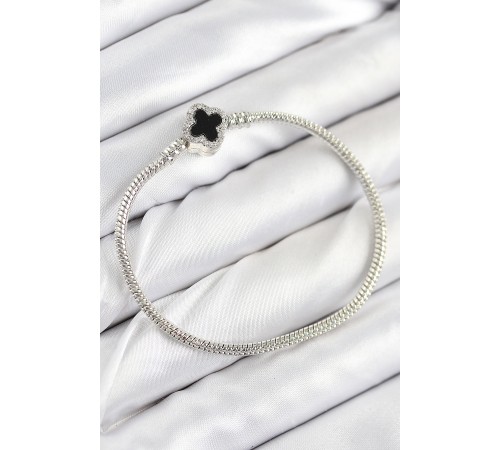 Pirinç Charm Zirkon Taşlı Yonca Model Gümüş Renk Kadın Bileklik