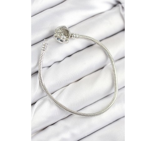 Pirinç Charm Zirkon Taşlı Kalp Model Gümüş Renk Kadın Bileklik