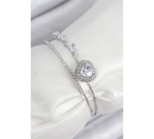 Pirinç Zirkon Taşlı Kalp Model Gümüş Renk Kadın Bileklik