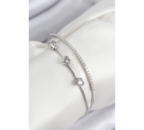 Pirinç Zirkon Taşlı Kalp Model Gümüş Renk Kadın Bileklik