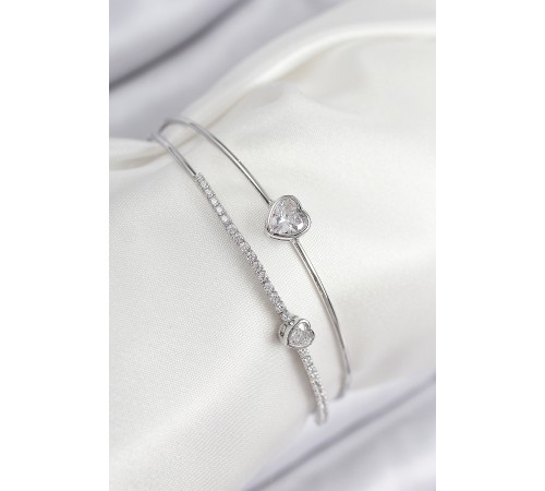 Pirinç Zirkon Taşlı Kalp Model Gümüş Renk Kadın Bileklik