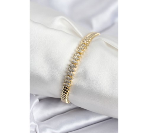 Pirinç VIP Seri Gold Renk Zirkon Taşlı Arpa Model Kadın Bileklik