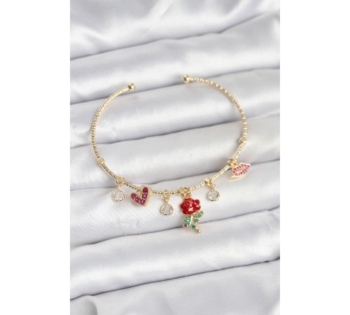 Gül Charmlı Gold Renk Pirinç Kadın Bileklik