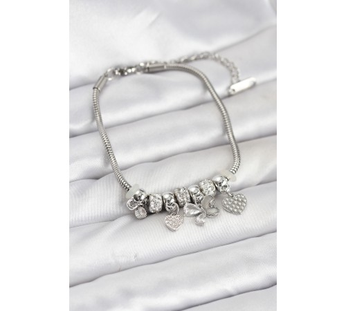 Kelebek Charmlı Gümüş Renk Kadın Bileklik