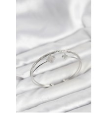 Yonca Model Pirinç Gümüş Renk Kadın Bileklik