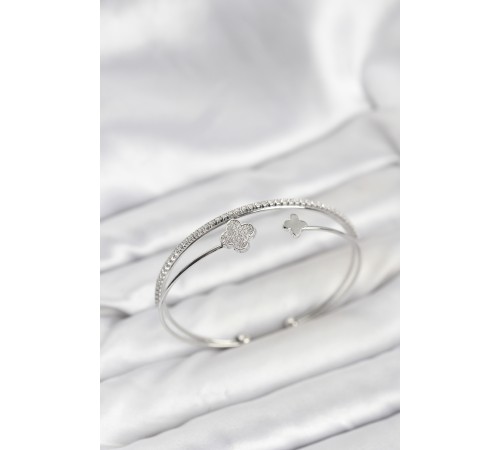 Yonca Model Pirinç Gümüş Renk Kadın Bileklik