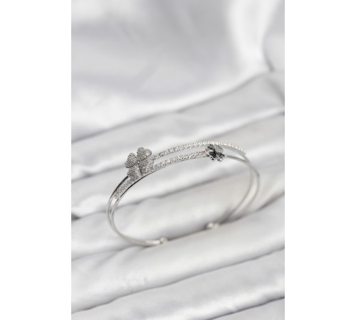 Pirinç Gümüş Renk Yonca Model Kadın Bileklik