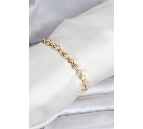 Pirinç Gold Renk VIP Seri Sıralı Yonca Model Zirkon Taşlı Kadın Bileklik