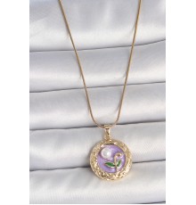 316L Çelik Gold Renk Zincir Mor Çiçek İşlemeli İnci Detay Potre Model Kadın Kolye