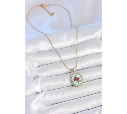 316L Çelik Gold Renk Zincir Turkuaz Mineli İncili Çiçek İşlemeli Portre Model Kadın Kolye