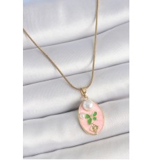 316L Çelik Gold Renk Zincir Pembe Mineli Oval İncili Çiçek İşlemeli Portre Model Kadın Kolye