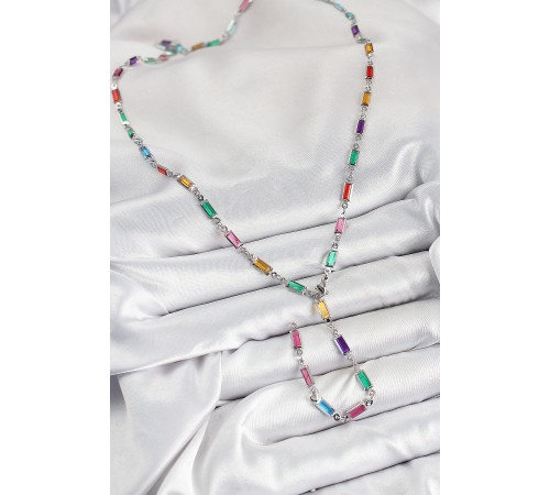 Pirinç Renkli Zirkon Taşlı Dikdörtgen Model Gümüş Renk Kadın Y Kolye