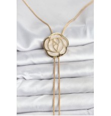 Pirinç Gold Renk Gül Model Asansörlü Kadın Kolye