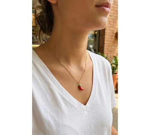 Pirinç Gold Renk Kırmızı Kapya Biber Model Kadın Kolye