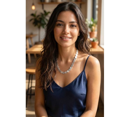 Yuvarlak Plaka Model Gümüş Renk Kadın Kolye