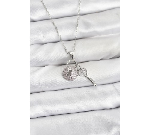 316L Çelik Zincir Gümüş Renk Kilit Anahtar Model Zirkon Taşlı Kadın Kolye