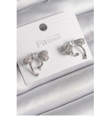 Pirinç Gümüş Renk Zirkon Taşlı Fiyonk Model Kadın Küpe