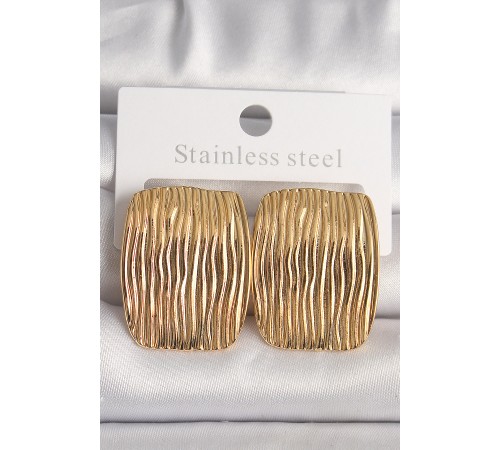 Pirinç Gold Renk İşlemeli Kare Plaka Model Kadın Küpe