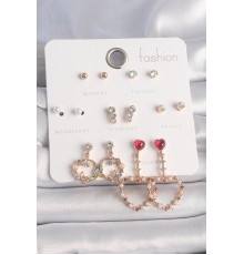 Pirinç Gold Renk Zirkon Taşlı Sallantı Kalp Figür 7 Çift Kadın Küpe Seti