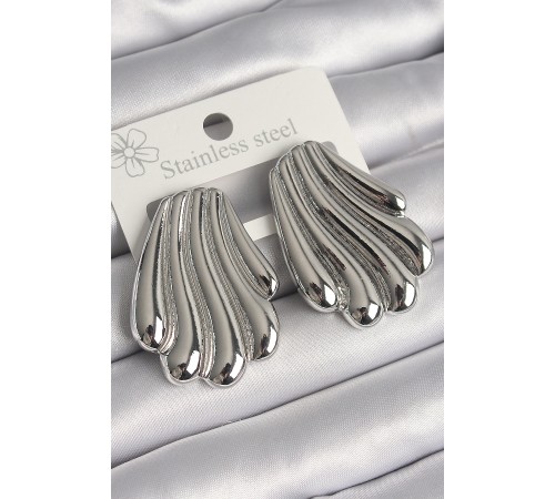 Pirinç Gümüş Renk İşlemeli İstiridye Model Kadın Küpe