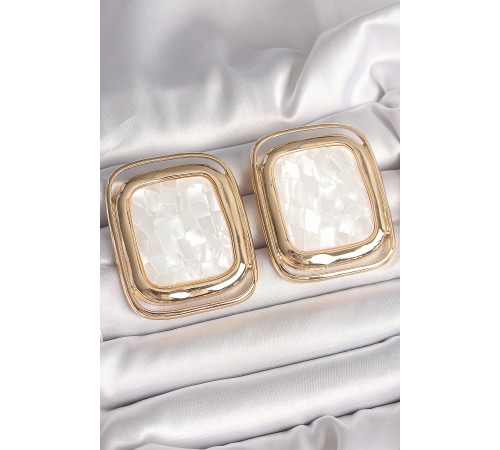 Pirinç Gold Renk Beyaz Mineli Kare Model Kadın Küpe