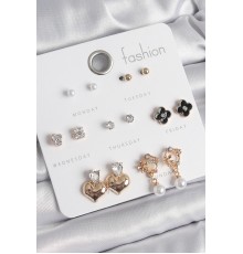 Pirinç Gold Renk Zirkon Taşlı Kalp Figür Siyah Yonca Detay 7 Çift Kadın Küpe Seti