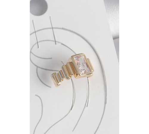 Pirinç Gold Renk Kare Zirkon Taşlı Kadın Kıkırdak Küpe