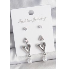 Pirinç Gümüş Renk Zirkon Taşlı Sallantılı Kalp Model 3 Çift Kadın Küpe Seti