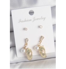 Pirinç Gold Renk Zirkon Taşlı İncili Sallantılı İşlemeli Damla Model 3 Çift Kadın Küpe Seti