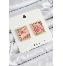 Pirinç Pembe Üçgen Kesim Detaylı Kare Model Vintage Gold Renk Kadın Küpe