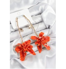 Pirinç Sallantılı Turuncu Çiçek Model Gold Renk Kadın Küpe