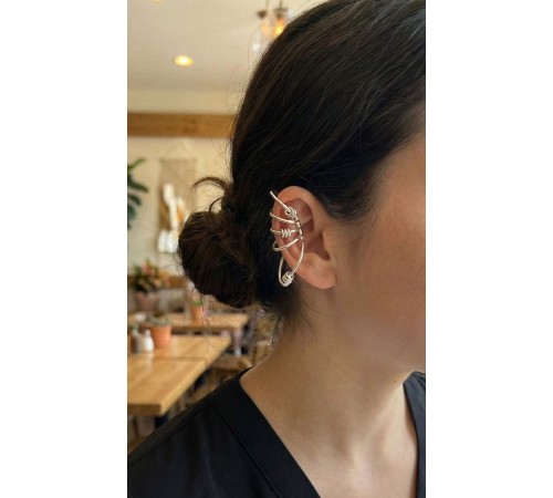 Pirinç Halkalı Model Gümüş Renk Kıkırdak Küpe