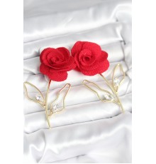Pirinç Gold Renk Kırmızı Gül Model Kadın Küpe