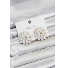 Beyaz Renk Kristal Taşlı Çiçek Model Kadın Küpe