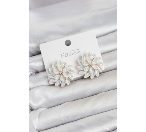 Beyaz Renk Kristal Taşlı Çiçek Model Kadın Küpe