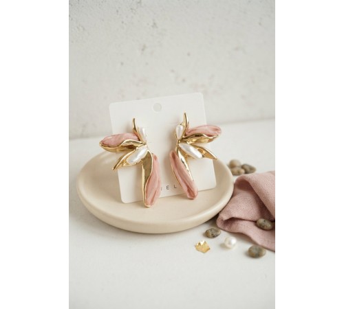 Pembe Renk Lotus Yaprak Model Kadın Küpe